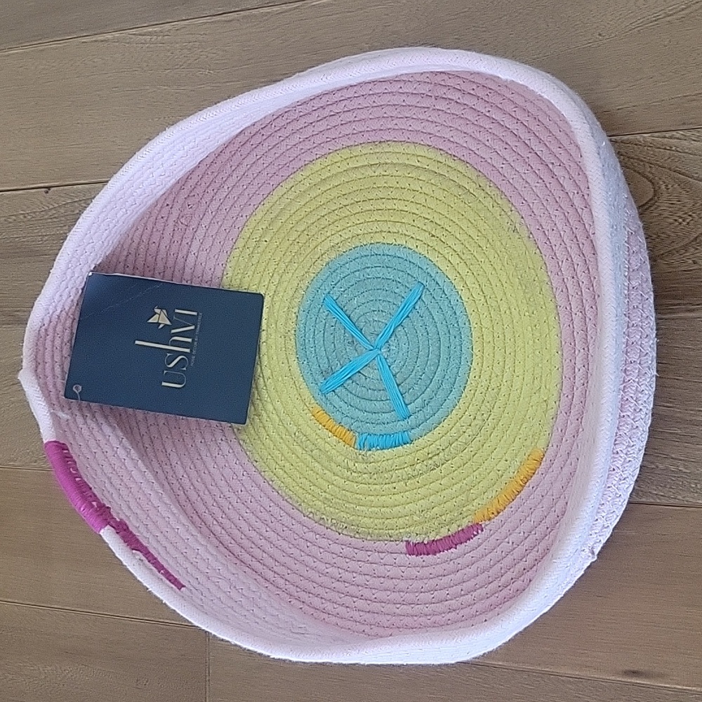 NWT Nordstrom Trinktree‎ Embroidered Cotton Table Tray Bowl Pink 12x12x4
